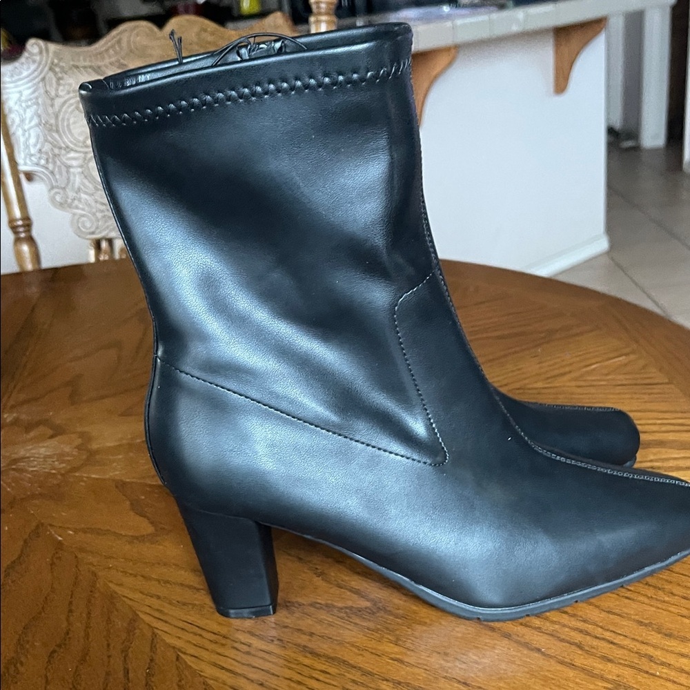 AEROSOLES Black Heeled Boots - Picture 2 of 5